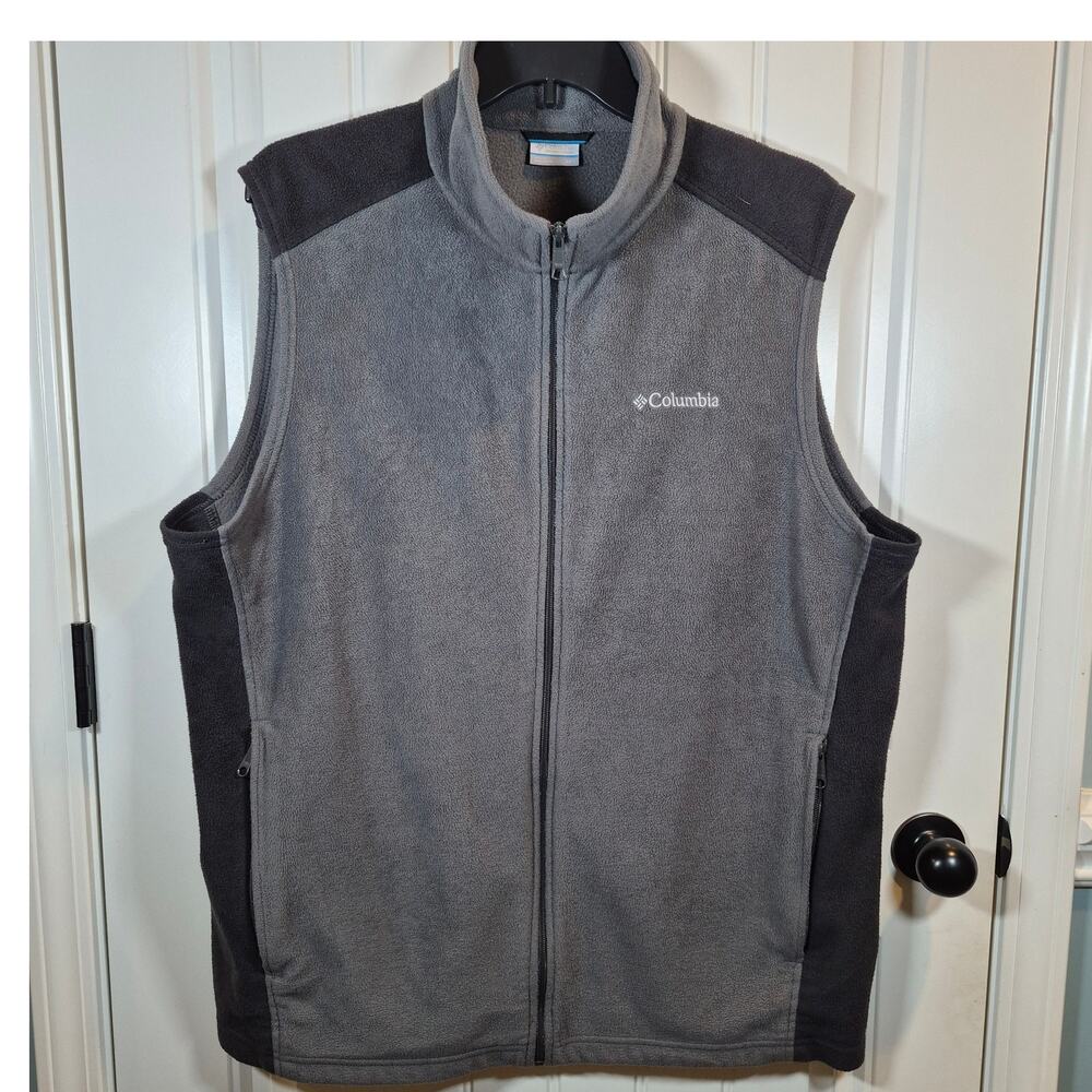 Columbia Men’s 2XLT Gray Fleece Vest Full Zip Two Pockets Mock Collar